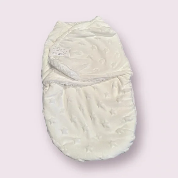 NWT White Tiny Hug Baby Swaddle Star Print Newborn - Picture 1 of 4